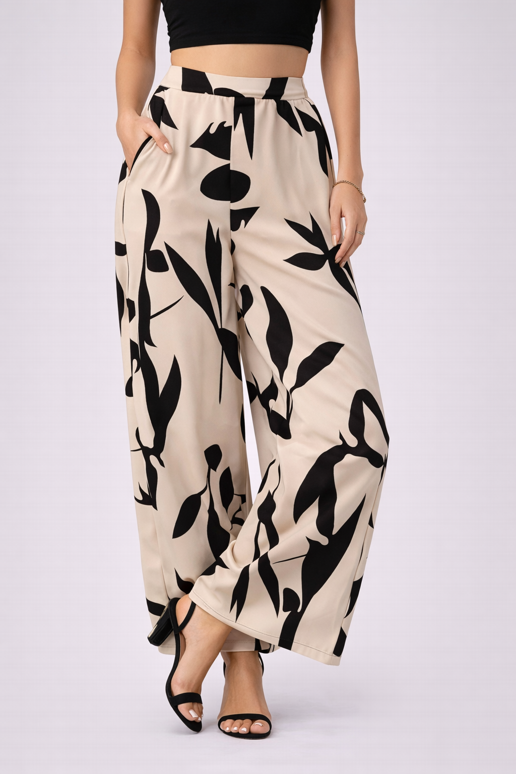 Universo | Pantalón de campana con estampado de luna y sol